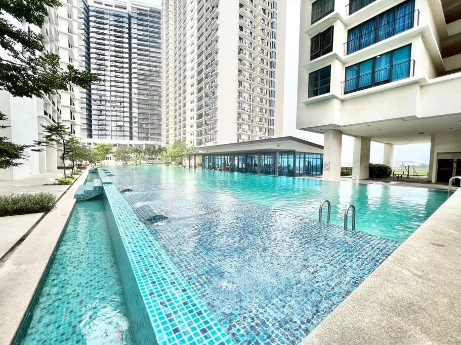 D 1-5Pax Cozy Home Trefoil Setia Alam 3Bed Wifi &Tv Shah Alam Setia City Mall Exterior photo